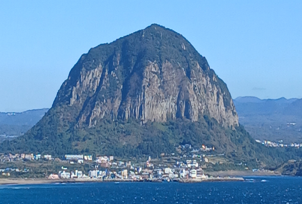 e3a581f72c553635045f979501beb33c_1763266